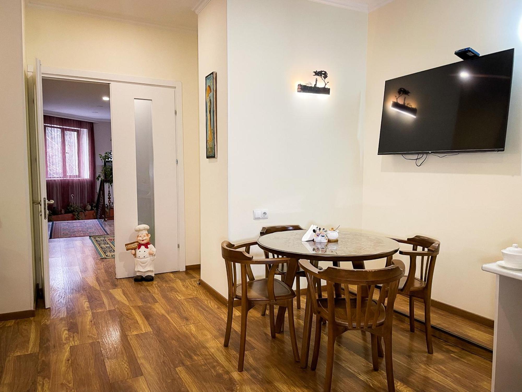 Irmisa Hotel Tbiliszi Kültér fotó